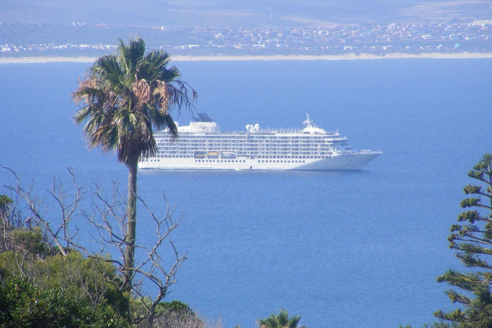 Linkside 2 Self-Catering Hotel Mosselbaai Buitenkant foto